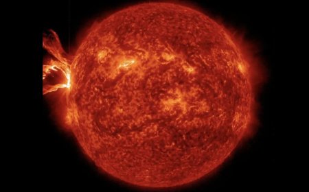 Massive X1.1-class Solar Flare Causes Radio Blackouts Across America