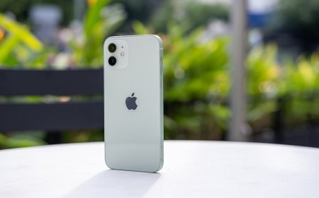 iPhone 20th Anniversary to Feature a Bold Design That Uses Glass Extensively: Report