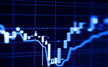 Asia Rises as Wall Street Slides