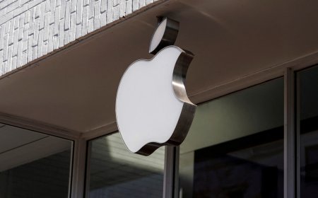 Trump Threatens 25 Percent Tariffs on Apple If iPhones Not Made in US