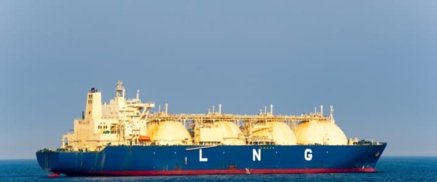 S&P Downgrades Woodside Outlook to Negative After Louisiana LNG Go-Ahead