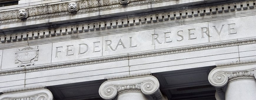 U.S. Federal Reserve Holds Interest Rates Steady Amid Tariff Uncertainty