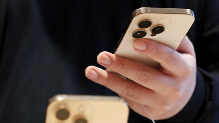 Apple Said to be Considering Hiking iPhone Prices