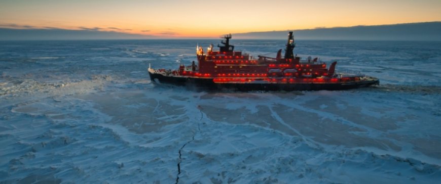 Shipping Data: Sanctioned Tankers Involved in Russia-India Oil Trade