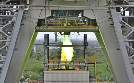 ISRO Successfully Tests SE2000 Engine for Next-Gen LVM3 Rocket Upgrade