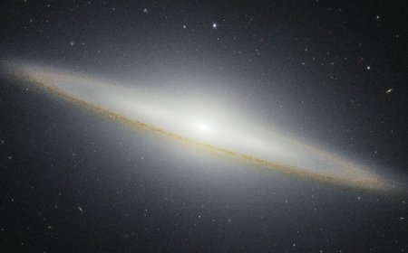 James Webb Space Telescope Captures Stunning Near-Infrared View of Sombrero Galaxy