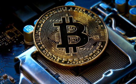 Bitcoin Nears $101,000 While Altcoin Prices Decline Amid Rising Geopolitical Tensions