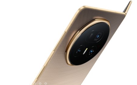 Honor Magic V5 Battery Capacity Teased; Alleged Unboxing Video Suggests Specifications