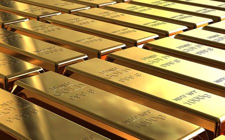 Gold Courts One-Month Low