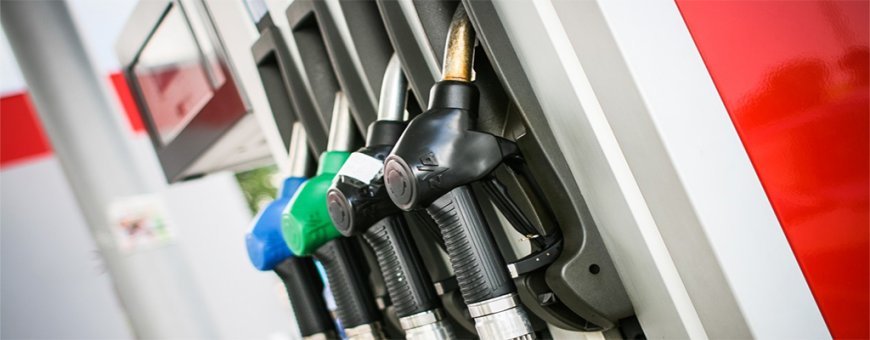 Lower Oil Prices Spur Strong Start to U.S. Driving Season