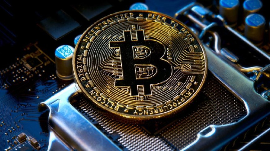 Bitcoin Nears $101,000 While Altcoin Prices Decline Amid Rising Geopolitical Tensions