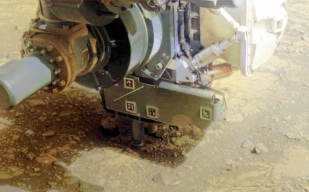 NASA's Perseverance Grinds Into ‘Weird’ Martian Rock to Uncover Signs of Ancient Habitability