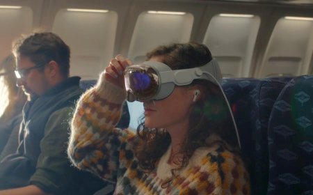 Apple Vision Pro Successor to Reportedly Launch in 2025 With M4 Chip, Better Components for AI