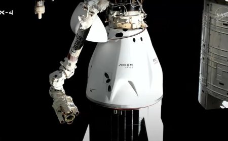 Axiom Space’s Ax-4 Crew Returns from ISS Aboard SpaceX Dragon Grace After Record Research Mission