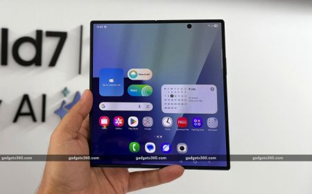 Apple to Equip iPhone Fold With Samsung Display's Crease-Free Screen: Ming-Chi Kuo