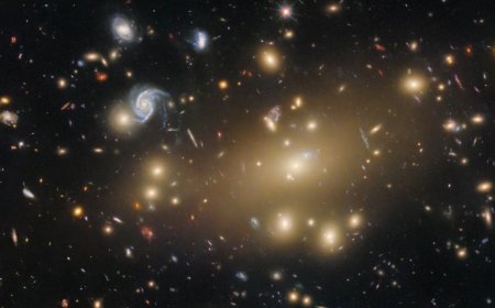 Hubble Uncovers Multi-Age Stars in Ancient Cluster, Reshaping Galaxy Origins
