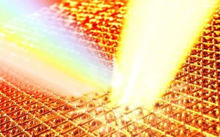 Gold Defies Physics: Remains Solid at 14x Its Melting Point in Superheating Experiment