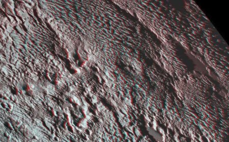 NASA Data Shows Pluto’s Equator Is Lined with Towering Methane Ice Spires