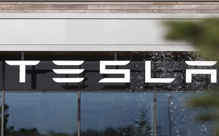 Tesla Slashes U.K. Lease Fees as Sales Plummet