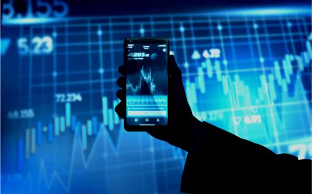 Bitcoin Rebounds Above $114,000 as Ether surges; Market Awaits Powell’s Speech