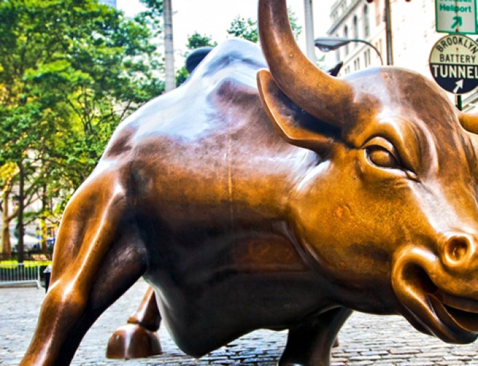 Aritzia, Cameco, Sprott at 52-Week Highs on News