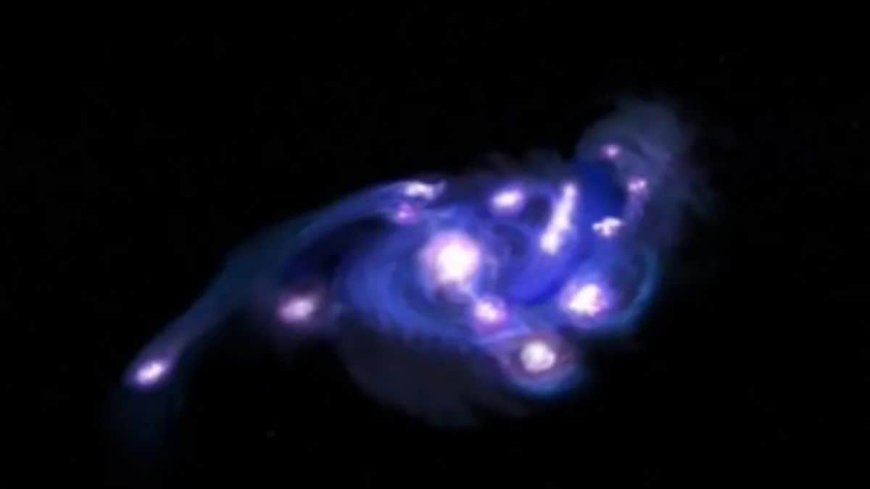 Astronomers Discover "Cosmic Grapes" Galaxy Packed with Star-Forming Clumps in the Early Universe