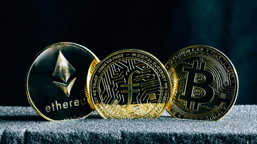 Ethereum Slips as Anticipation Builds Ahead of Options Expiry, Bitcoin Hovers Above $112,000