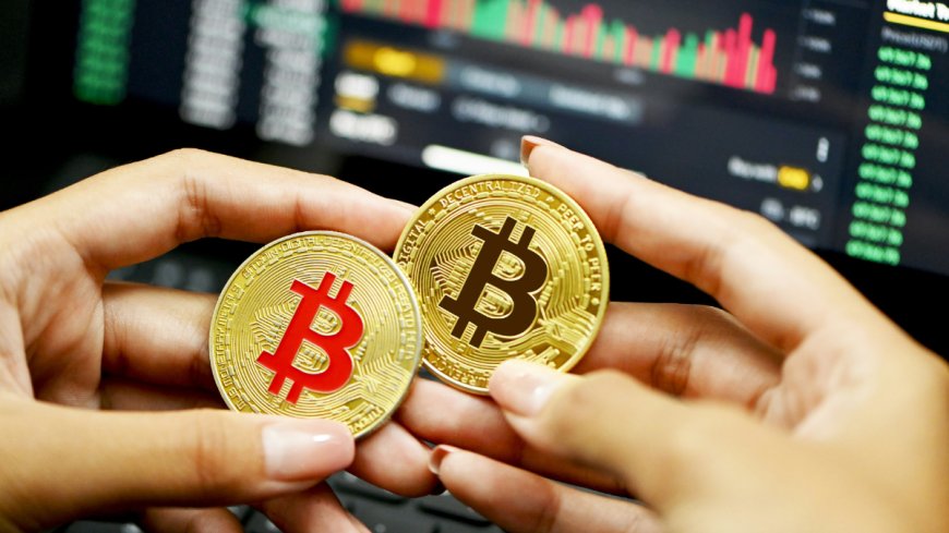 Bitcoin Dips Below $112,000 Amid Renewed Pressure, Ethereum Hovers Near $4,450
