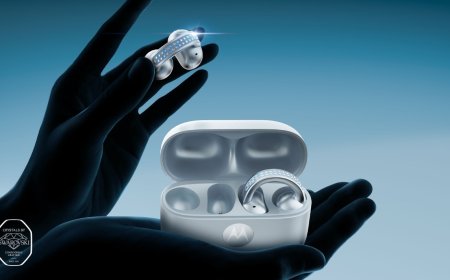 Motorola Razr 60, Moto Buds Loop Swarovski Edition Launched in India: Price, Availability