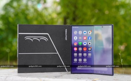Samsung Reportedly Plans Two Galaxy Z Fold Models for 2026, Including One With Square Display