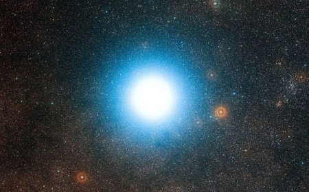 TARS: Sunlight-Powered Space Slingshot Could Propel Tiny Probes to the Stars