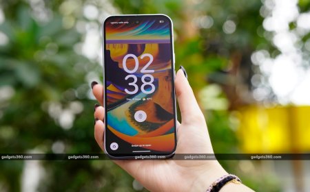 Google Pixel 10 Review: A Brilliant Phone We Wanted to Love