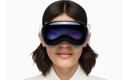 Apple's Smart Glasses Said to Be Available a Year After Launch, Lighter Vision Pro on Hold