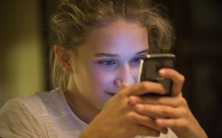 AI Chatbots Will Be Banned for Teenagers With Mandatory Age Verification, Says Proposed US Law