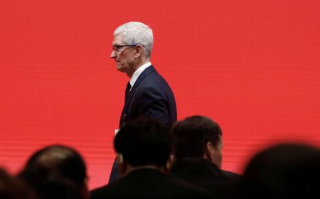 Apple CEO Tim Cook Forecasts Holiday Quarter iPhone Sales That Top Wall Street Estimates