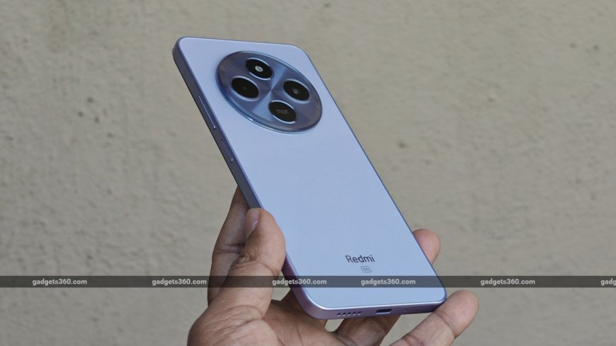 Diwali 2025 Gift Ideas: Mobile Phones, Tablets, Smartwatches and Wireless Earphones That You Can Give to Your Loved Ones