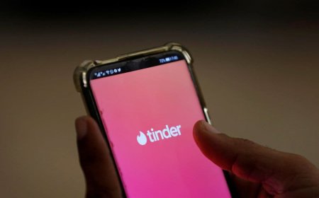 Tinder Wants to See Through Your Camera Roll to Suggest Potential Matches
