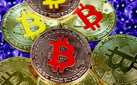 Bitcoin Slips to $96,800 as Market Faces Renewed Pressure