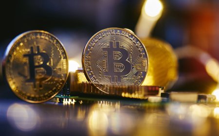 Bitcoin Price Slips Below $90,000 as Crypto Market Liquidity Remains Thin