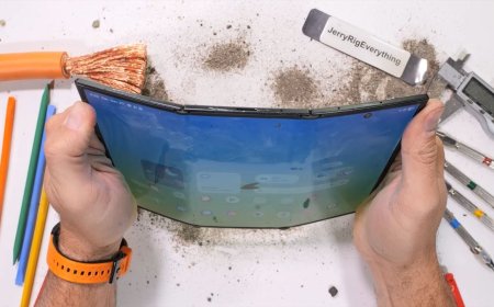 Samsung’s Galaxy Z TriFold Display Breaks in Bend Test, Raising Durability Concerns