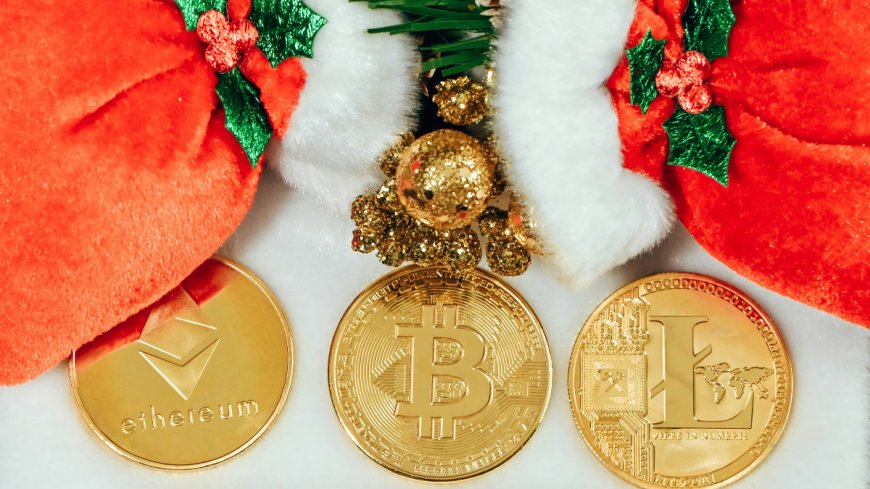 Bitcoin Steadies as Holiday Trading Sets the Tone