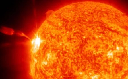 NOAA Issues G2 Solar Storm Watch; May Spark Auroras but Threaten Satellite Signals