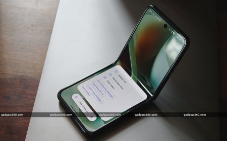 Motorola Razr Fold Design Spotted in Leaked Images; Company Confirms Book-Style Foldable Will Debut at CES 2026