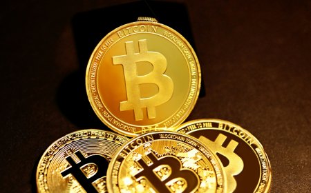 Bitcoin Trades Flat as Crypto Markets Enter Consolidation Phase, Traders Remain Cautious