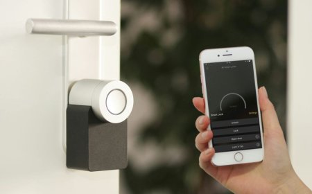 Amazon Great Republic Day Sale: Top Deals on Smart Locks With Security Cameras, Fingerprint Scanners