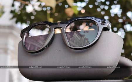 Oakley Meta HSTN Smart Glasses Review: Effortlessly Cool