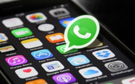 How to Create AI Stickers on WhatsApp for Customised Republic Day 2026 Wishes: A Step-by-Step Guide