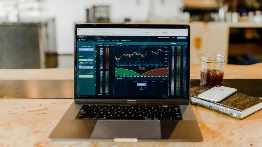 Bitcoin Trades Flat as Crypto Markets Enter Consolidation Phase