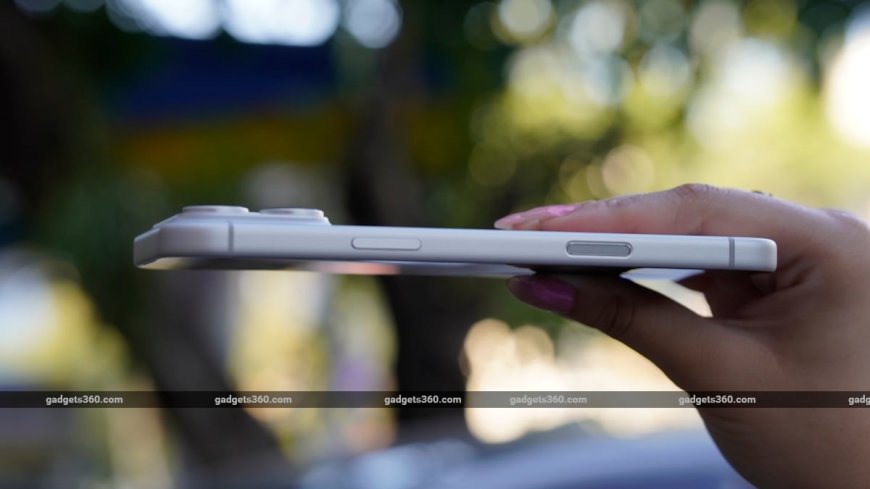 Apple Led Market as Global Smartphone Shipments Rose 2.3 Percent YoY in Q4 2025 Despite Growing Memory Shortage: IDC