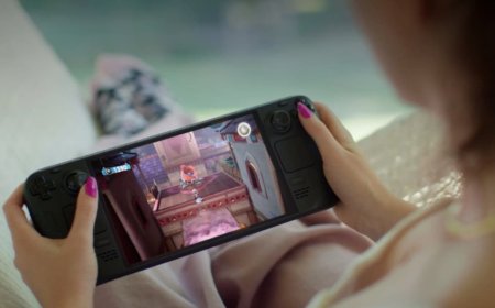 Valve Says Steam Deck OLED Is Out of Stock Due to RAM and Storage Shortages